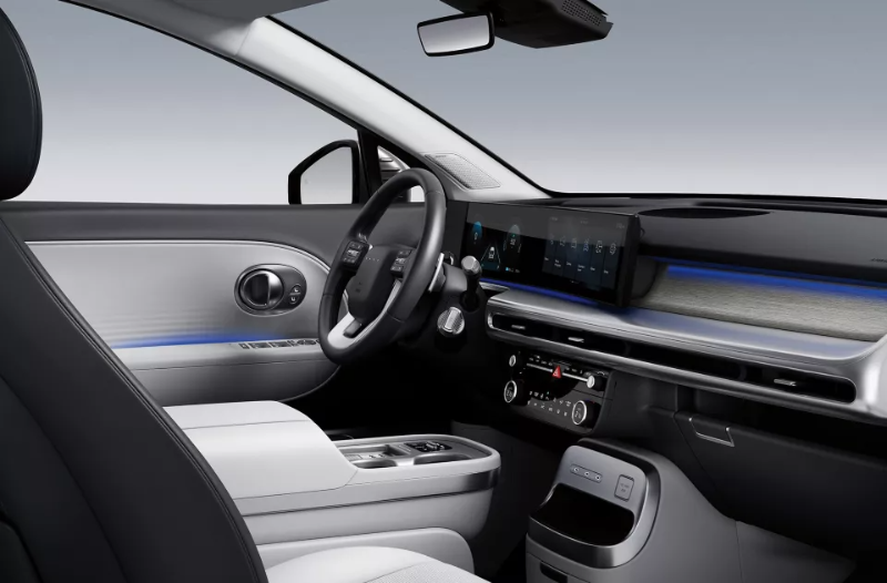 Customise your cabin with light. https://www.hutchings.co.uk/assets/media/hyundai_ioniq9gallery6.png