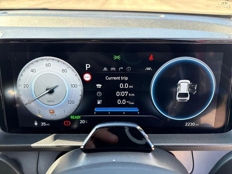 2025 75 HYUNDAI INSTER