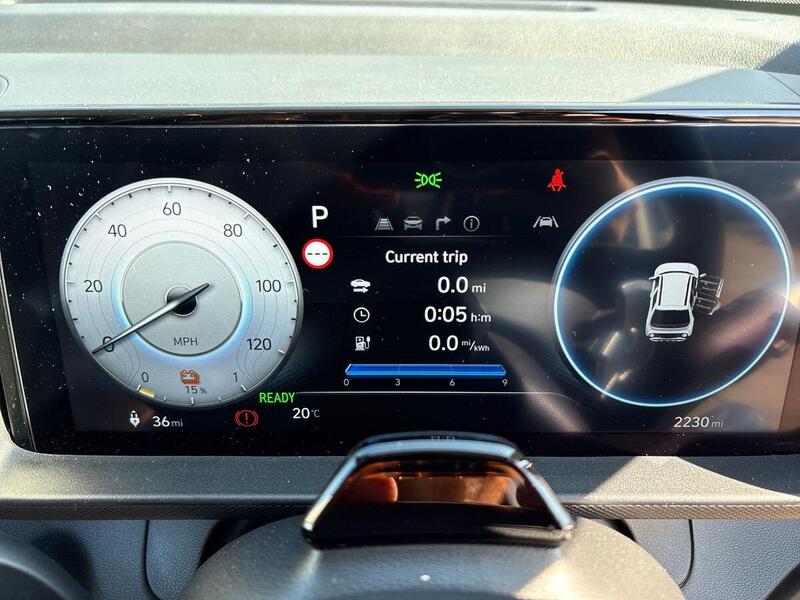 2025 75 HYUNDAI INSTER