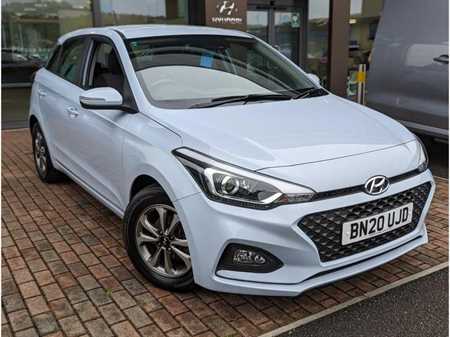i20