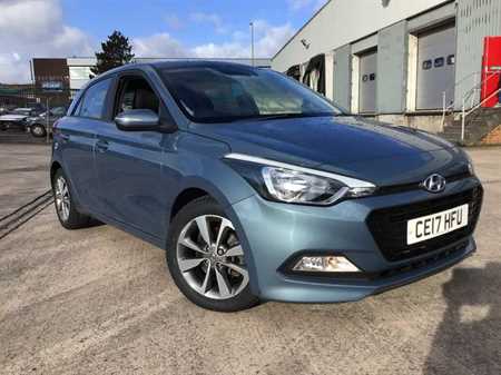 i20