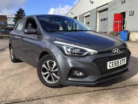 i20