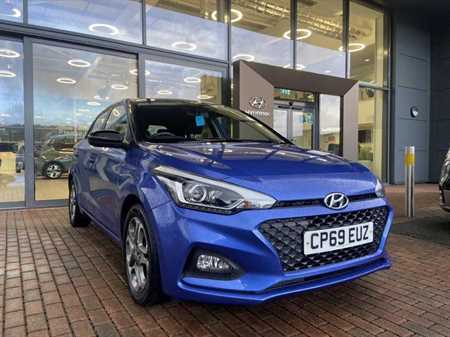 i20